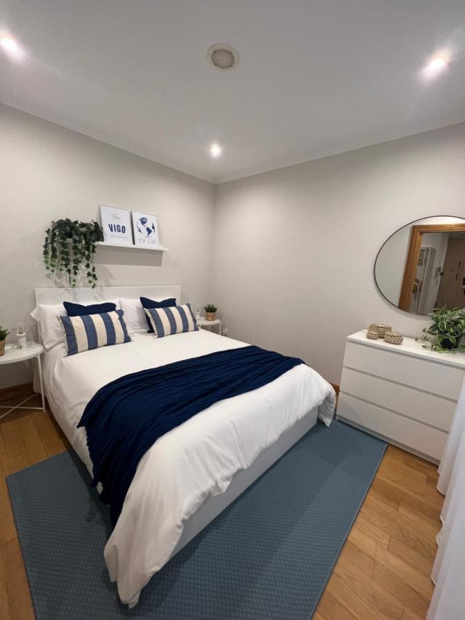 The Blue Flat Vigo Apartment Bagian luar foto
